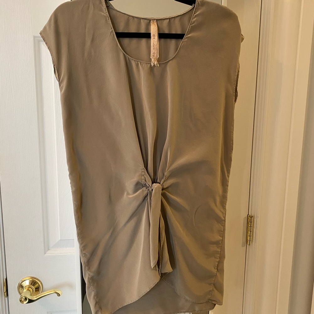 Nude Bailey 44 knot top